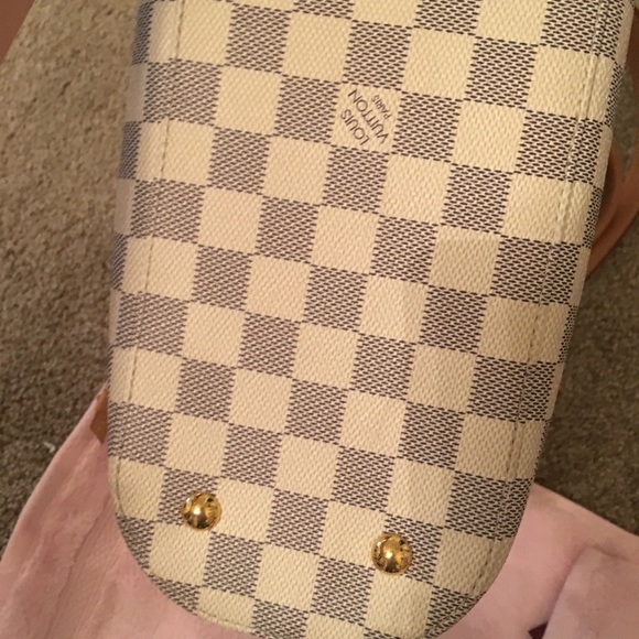 SOLD🌸 Louis Vuitton Girolata Azur Handbag 👜 - Picture 4 of 8